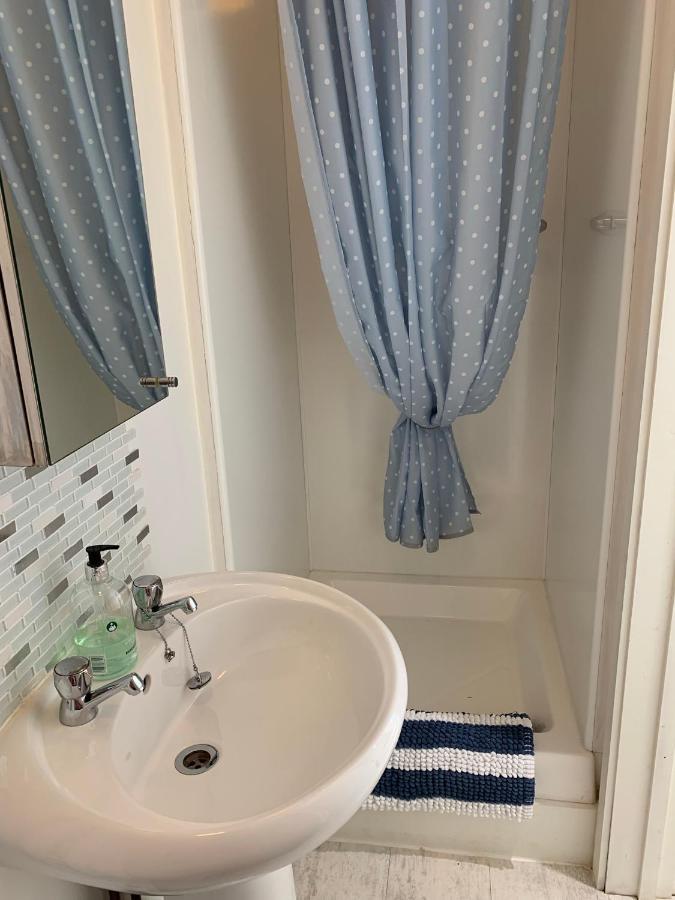 Little Karenza Is The Perfect Cornish Getaway Villa Saint Anthony Eksteriør billede