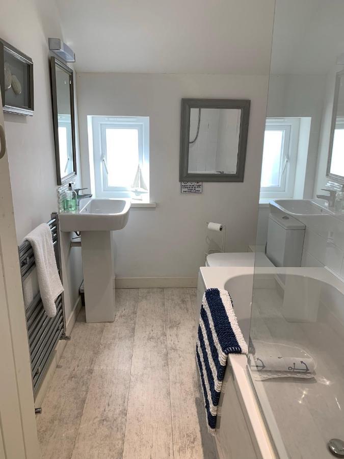Little Karenza Is The Perfect Cornish Getaway Villa Saint Anthony Eksteriør billede